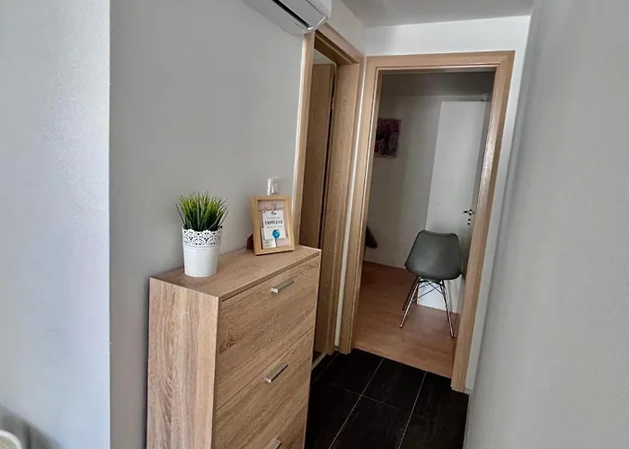 Lägenhet Branka ***